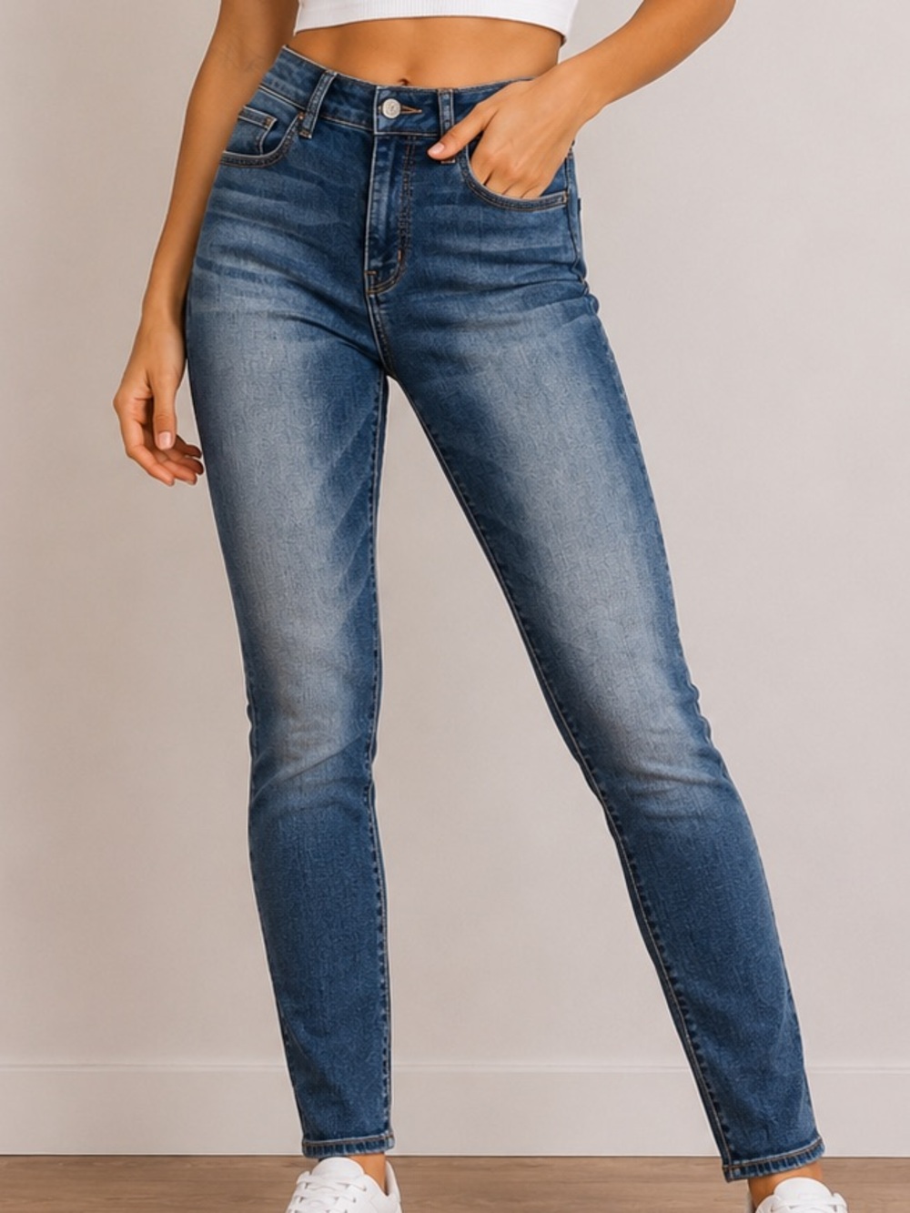 American Eagle Outfitters Women's Skinny Jeans - Blue Wash size 10 Excellent Con